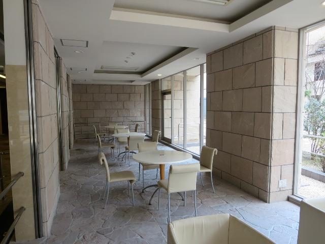 Other common areas. 1F common areas