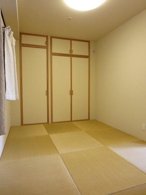 Non-living room. Japanese style room
