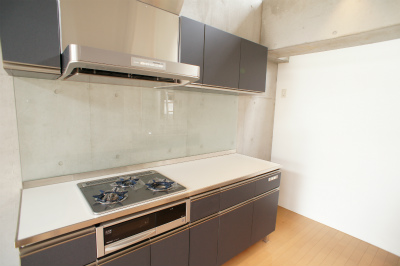 Kitchen. The kitchen has become the two sides! You must see those who love cooking!