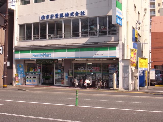 Convenience store. 140m to Family Mart (convenience store)