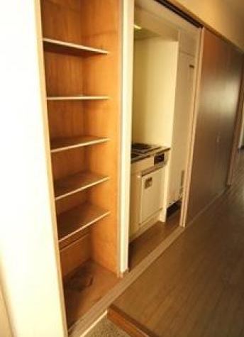 Kitchen. Also hide the kitchen