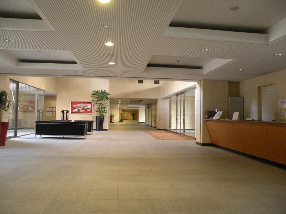 Entrance. Spacious entrance janitor every day absentia.