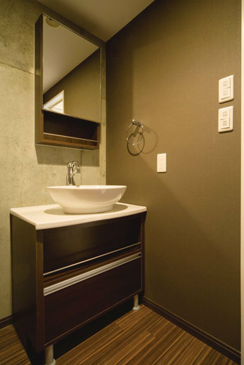 Washroom. Present condition priority