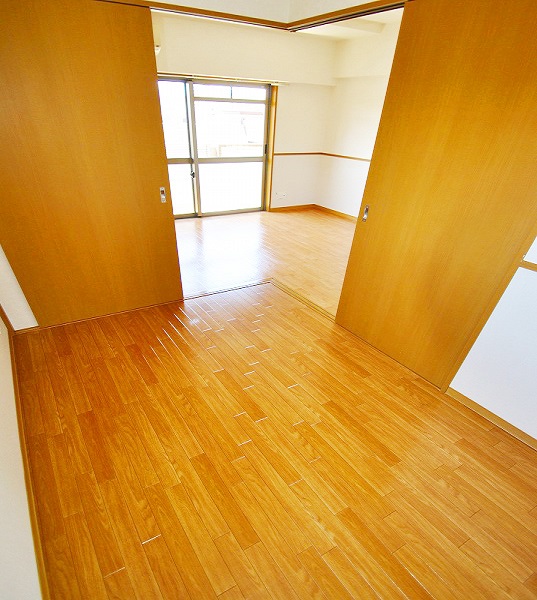 Other room space. Initial cost split Allowed