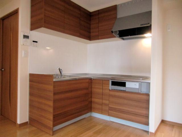 Kitchen. Indoor (September 2012) shooting