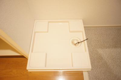 Other Equipment. It is indoor washing machine Storage