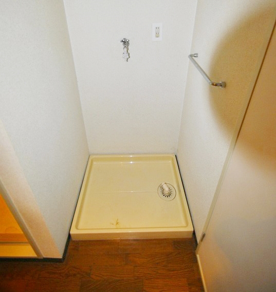 Other Equipment. There yard indoor washing machine