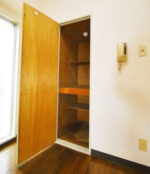 Receipt. Storage There are two