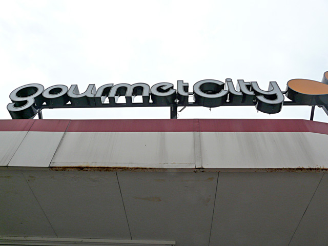 Supermarket. 480m until Gourmet City Hakata Gion store (Super)