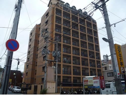 Building appearance. There presence