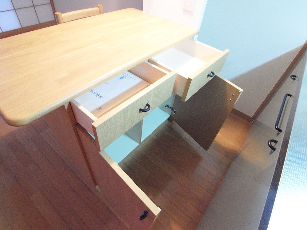 Kitchen. Kitchen counter