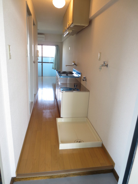 Entrance. Same property is another room of the same type.