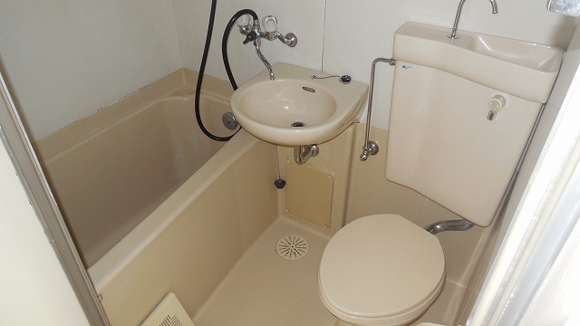 Bath. Bus with cleanliness toilet This basin