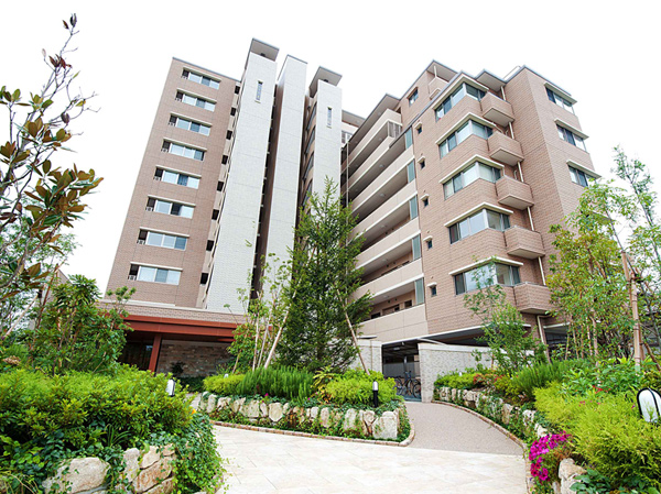 Buildings and facilities. Imposing completed. In color and profound and modern appearance form is off a presence, Strike a harmony with the city's landscape status. Two weapons hanging of appearance tile representing the quaint building, Taste of aging also evolved into a value, Further enhance the asset value