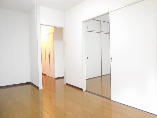 Other room space. It finished in the clean