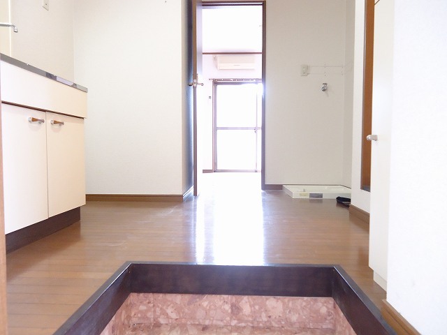 Other room space. Entrance is also bright