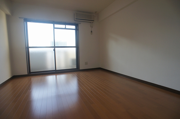 Living and room. Day is also good ☆ 