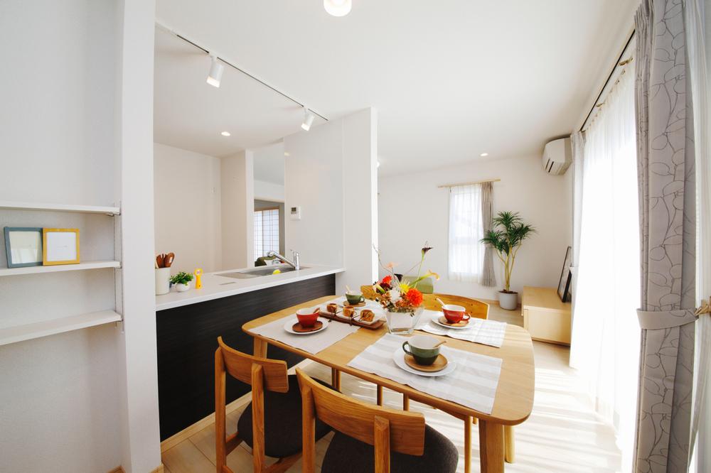 Living. Indoor (10 May 2013) shooting 2-11 No.