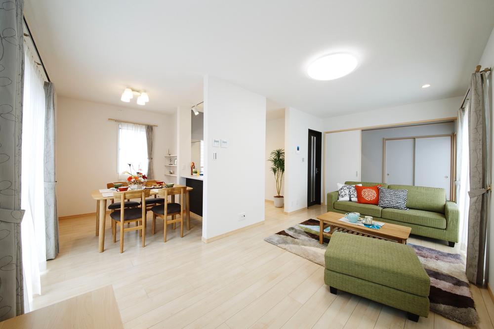 Living. Indoor (10 May 2013) shooting 2-11 No.