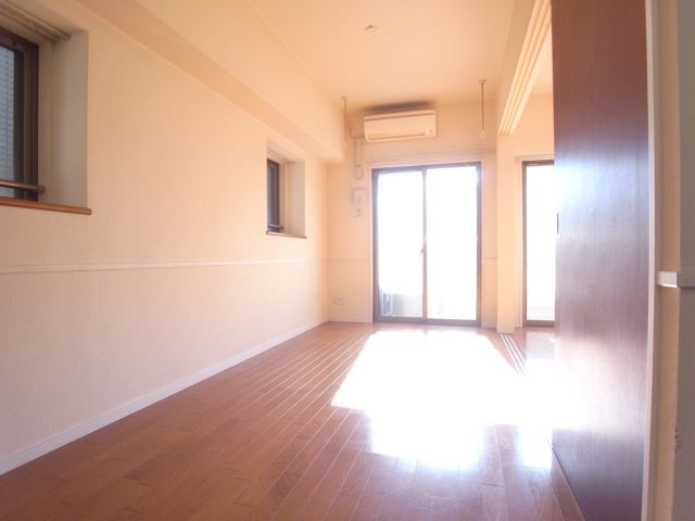 Living and room. Western style room