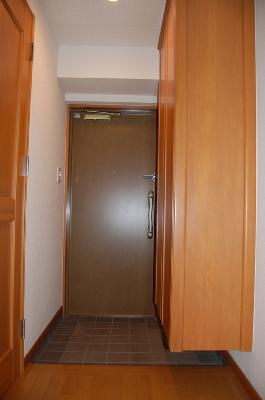 Entrance. Entrance ※ Same property separate room photo