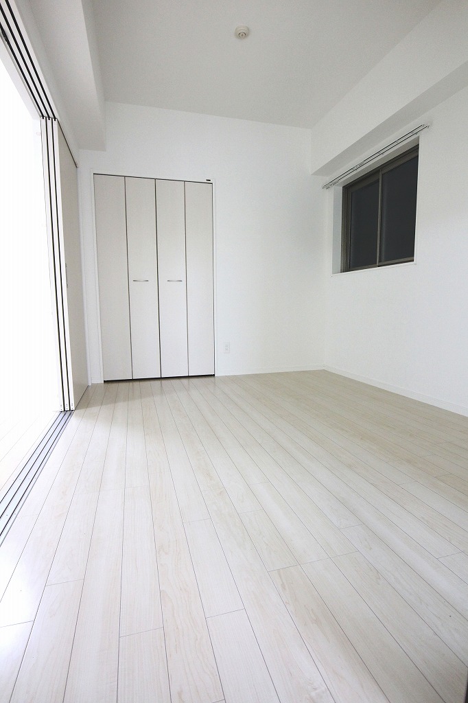 Other room space. Western style room