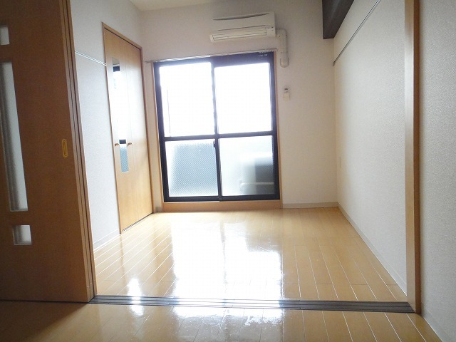 Living and room. Bright