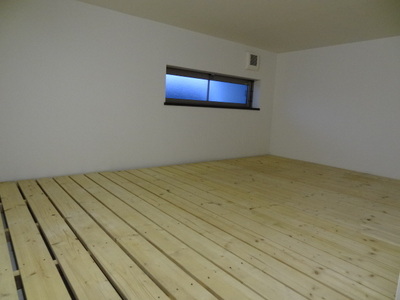 Living and room. Underfloor Storage