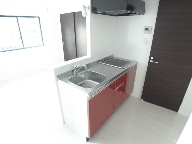 Kitchen. With 2-neck IH cooking heater