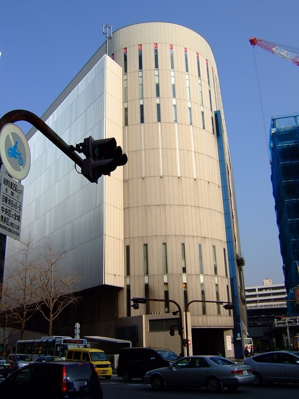 Shopping centre. 560m to Hakata Bus Terminal (shopping center)