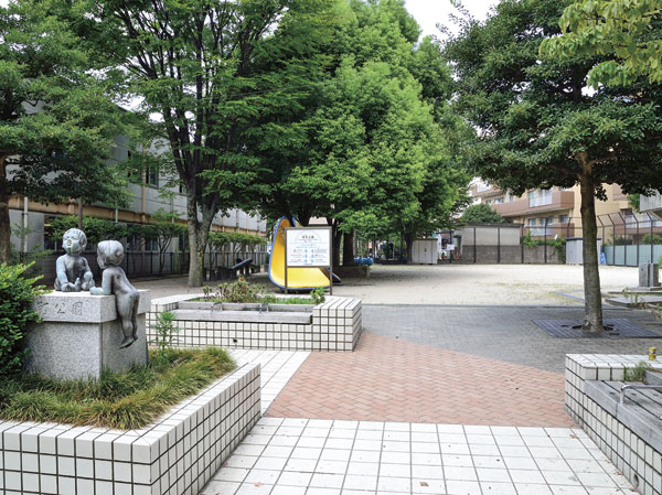 Surrounding environment. Kotobukimachi park (about 170m / A 3-minute walk)