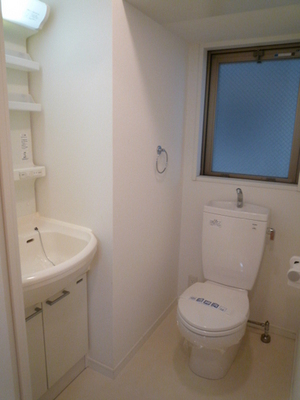 Washroom. Wash ・ toilet