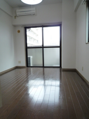 Living and room. Western style room