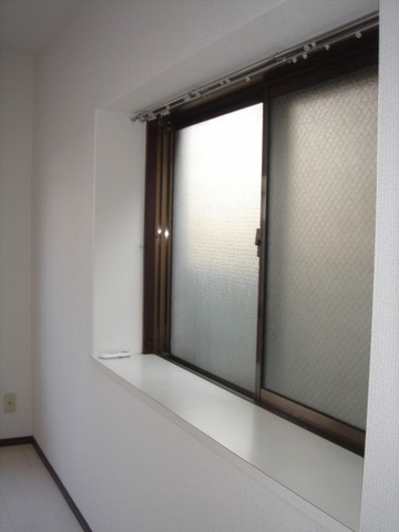 Other room space. There are bay windows