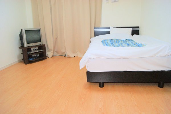 Other room space. TV ・ With bed (futon is excluded)