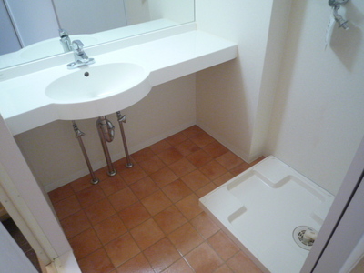 Washroom. Undressing space