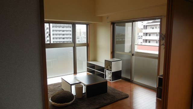 Other room space. The photograph is a separate, Room