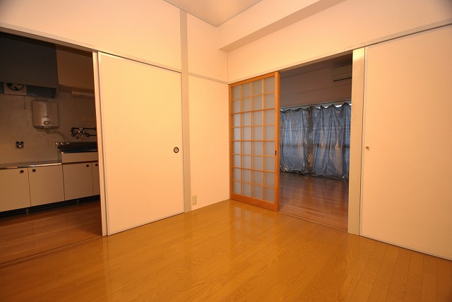 Living and room. All flooring!