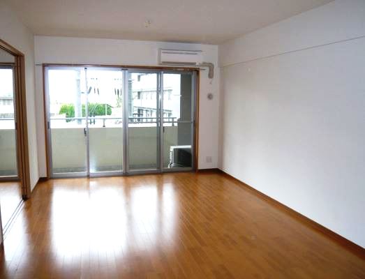 Living and room. Another Room No. reference photograph Rumba, etc. on the net simultaneous conclusion of a contract, Choice of consumer electronics presentation