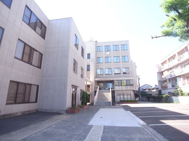 Other. 1100m to Kyushu electric technical school (Other)