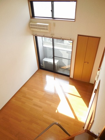 Living and room. Image from loft