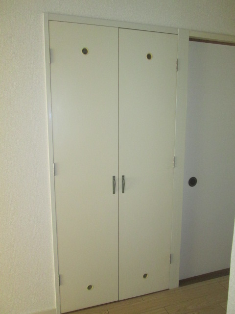 Receipt. Storage is attached.