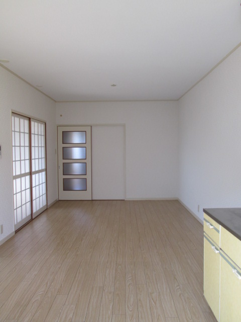 Living and room. It has been changed to the bright color of the floor.