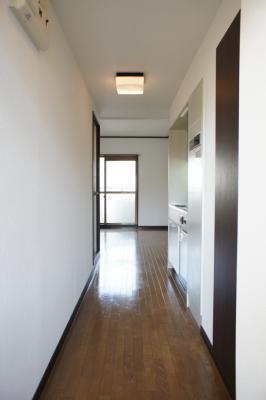 Living and room. Entrance