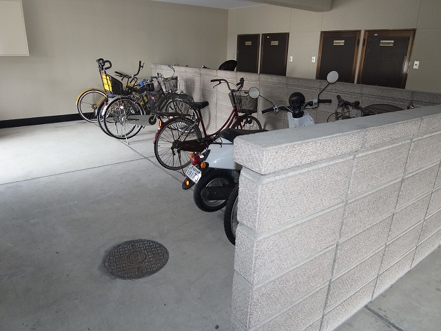 Other common areas. Bicycle equipped!
