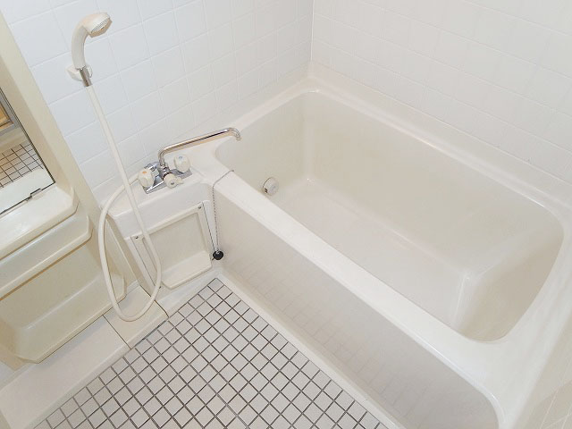 Bath. Hot water supply ・ shower ・ With additional heating function!