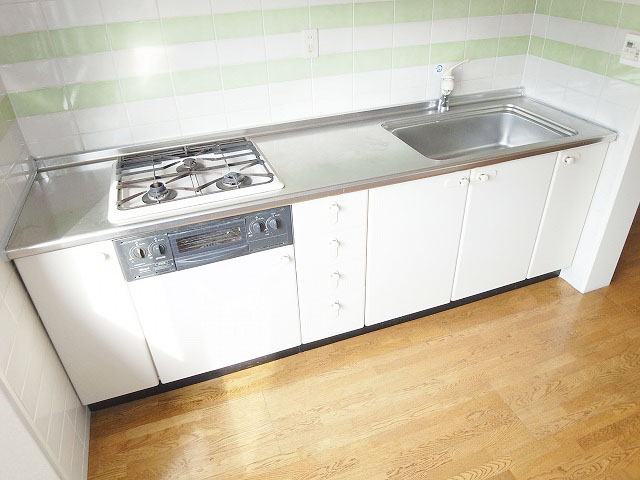 Kitchen. 3-neck system Kitchen!