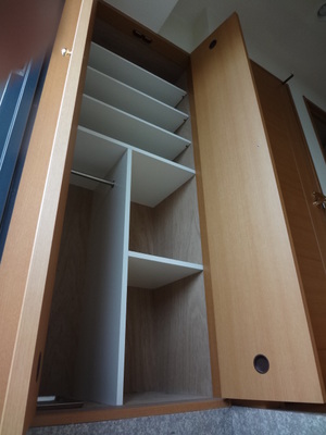 Entrance. Entrance storage