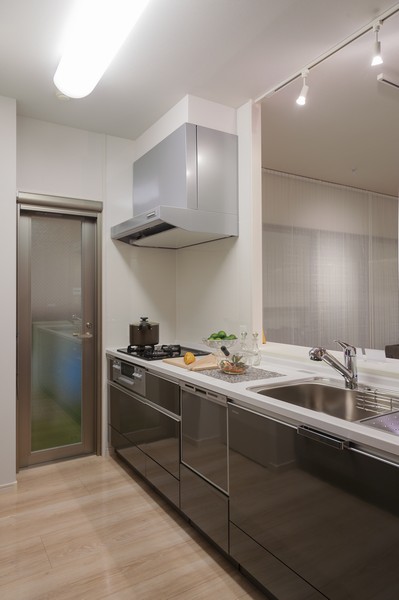 12 types of 9 type of kitchen with a back door