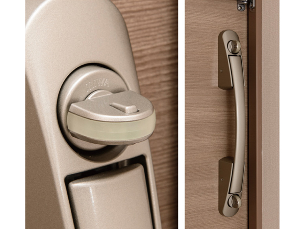 Security.  [Thumb turning measures Tablets] Unlocking is difficult specification of the current thumb turning incorrect lock method. Also it has adopted a phosphorescent resin in the center to be able to check even at night (same specifications)